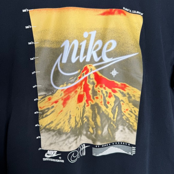 Nike Graphic T-Shirt Mountain Scene Short Sleeve Tee The Nike Tee Sz Large - Picture 1 of 5